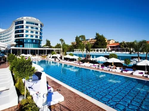Q Premium Resort